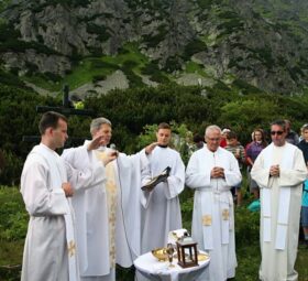 Spomienková svätá omša na Sliezskom dome 2015